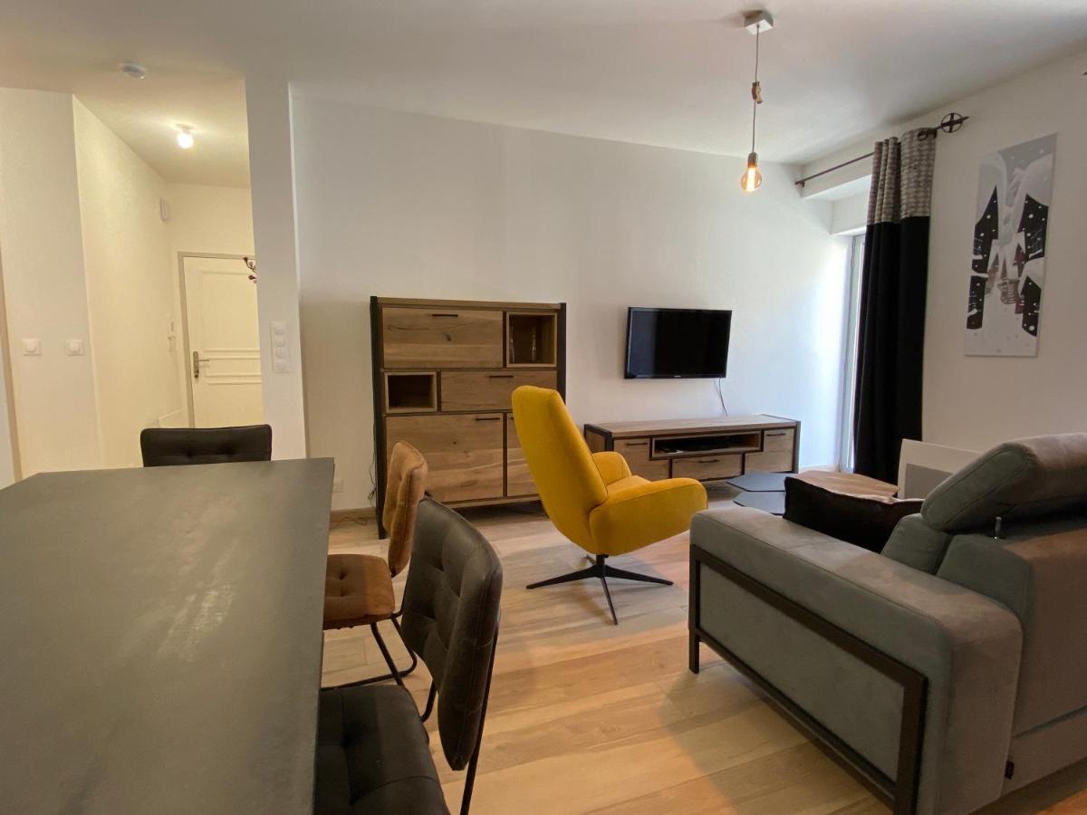 Plein Centre, T3 5P Totalement Renove 55M2. Wifi Apartment Каутерец Екстериор снимка